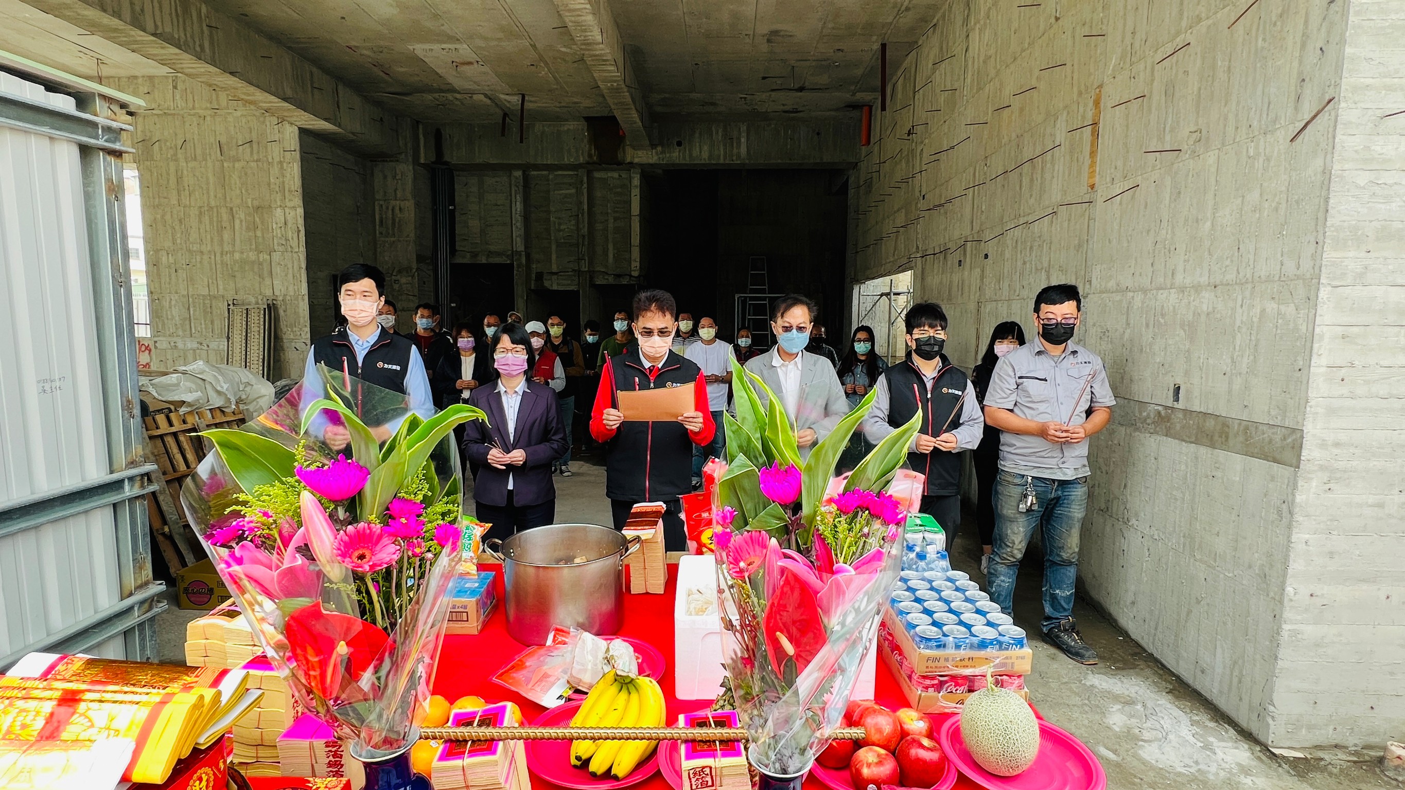 力天品學上樑典禮